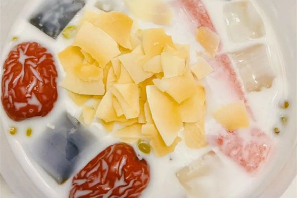 椰奶可以煮沸喝嗎 椰奶可以做什么美食 椰奶可以煮沸喝嗎 椰奶可以做什么美食