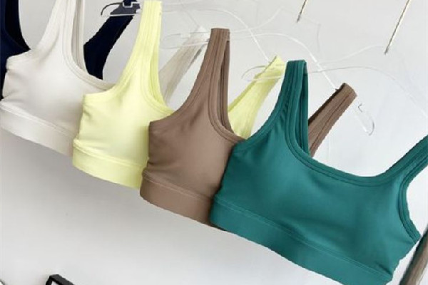 運動內(nèi)衣有鋼圈嗎 運動內(nèi)衣買固定的還是拆卸的好 運動內(nèi)衣有鋼圈嗎 運動內(nèi)衣買固定的還是拆卸的好