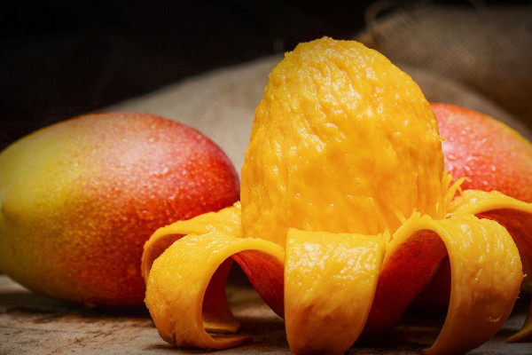 芒果過(guò)敏有哪些癥狀 為什么有些人吃芒果會(huì)過(guò)敏 芒果過(guò)敏有哪些癥狀 為什么有些人吃芒果會(huì)過(guò)敏