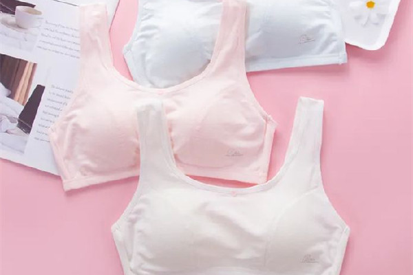 運(yùn)動(dòng)內(nèi)衣的胸墊需要拿出來(lái)洗嗎 運(yùn)動(dòng)內(nèi)衣怎么洗不變形