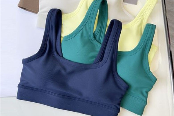 運動內(nèi)衣有鋼圈嗎 運動內(nèi)衣買固定的還是拆卸的好 運動內(nèi)衣有鋼圈嗎 運動內(nèi)衣買固定的還是拆卸的好