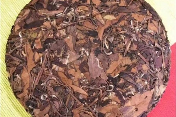 貢眉白茶和壽眉白茶的區(qū)別 貢眉白茶和壽眉白茶的哪個好 貢眉白茶和壽眉白茶的區(qū)別 貢眉白茶和壽眉白茶的哪個好