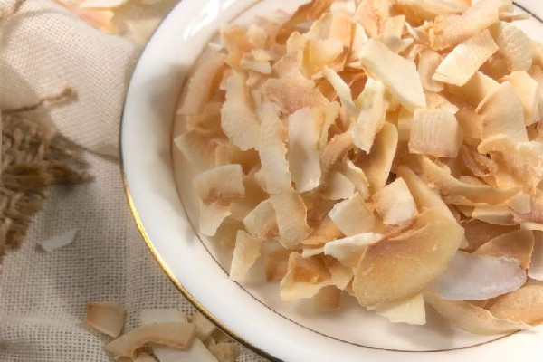椰子片能泡軟嗎 椰子片泡水好喝嗎 椰子片能泡軟嗎 椰子片泡水好喝嗎