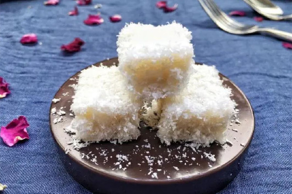 椰蓉可以直接吃嗎 椰蓉做什么好吃 椰蓉可以直接吃嗎 椰蓉做什么好吃