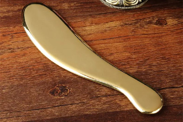 刮痧適合什么樣的人群 刮痧適合風寒感冒還是風熱感冒 刮痧適合什么樣的人群 刮痧適合風寒感冒還是風熱感冒