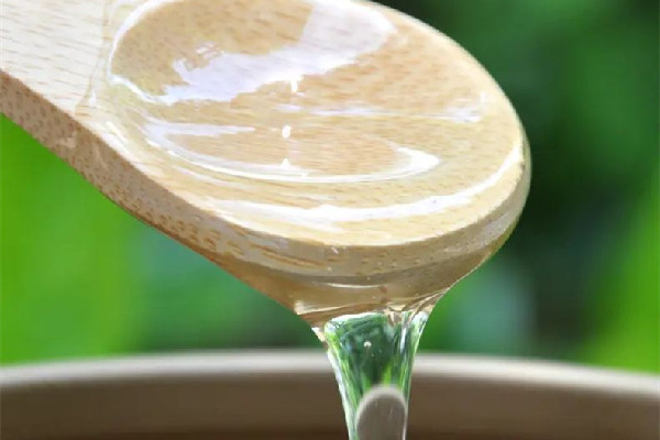 槐花蜜是什么顏色 槐花蜜可以長期喝嗎 槐花蜜是什么顏色 槐花蜜可以長期喝嗎