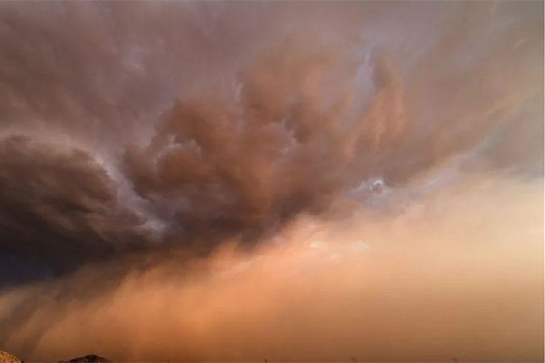 秦嶺一己之力阻擋沙塵暴南下 沙塵暴的形成原因 秦嶺一己之力阻擋沙塵暴南下 沙塵暴的形成原因