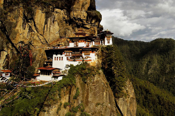 去寺廟什么時(shí)間合適 去寺廟是上午去還是下午去 去寺廟什么時(shí)間合適 去寺廟是上午去還是下午去