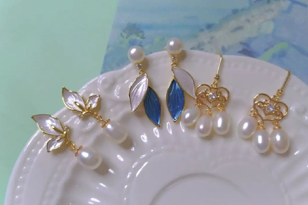 珍珠耳飾多大合適 珍珠耳飾怎么選 珍珠耳飾多大合適 珍珠耳飾怎么選