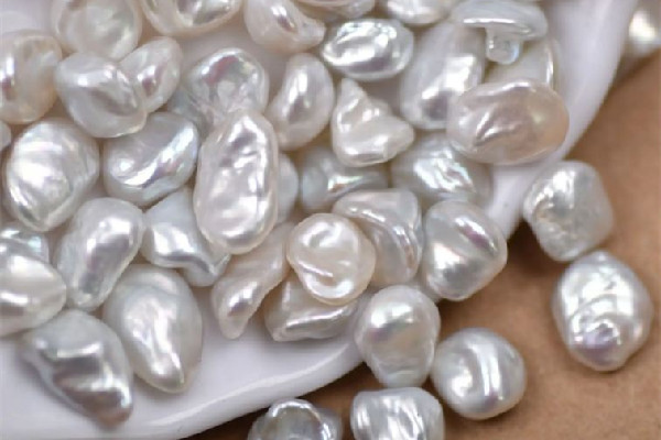 珍珠有白斑是怎么回事 珍珠會(huì)有瑕疵嗎