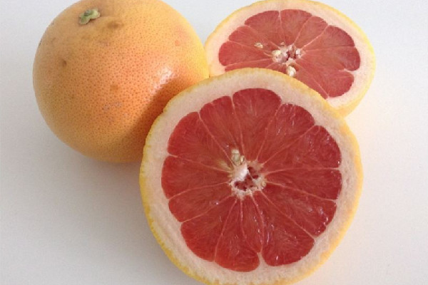 葡萄柚是什么雜交出來(lái)的 葡萄柚是柚子還是橙子