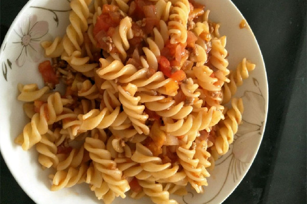 意大利面和米飯的熱量哪個(gè)熱量高 意大利面和和普通面區(qū)別 意大利面和米飯的熱量哪個(gè)熱量高 意大利面和和普通面區(qū)別