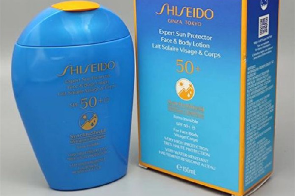 資生堂藍(lán)胖子防曬霜可以用洗面奶洗掉嗎 資生堂藍(lán)胖子防曬霜用什么洗掉 資生堂藍(lán)胖子防曬霜可以用洗面奶洗掉嗎 資生堂藍(lán)胖子防曬霜用什么洗掉