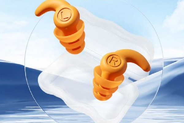 游泳耳塞會(huì)不會(huì)碰到耳膜 游泳耳塞對(duì)耳朵有沒有傷害 游泳耳塞會(huì)不會(huì)碰到耳膜 游泳耳塞對(duì)耳朵有沒有傷害