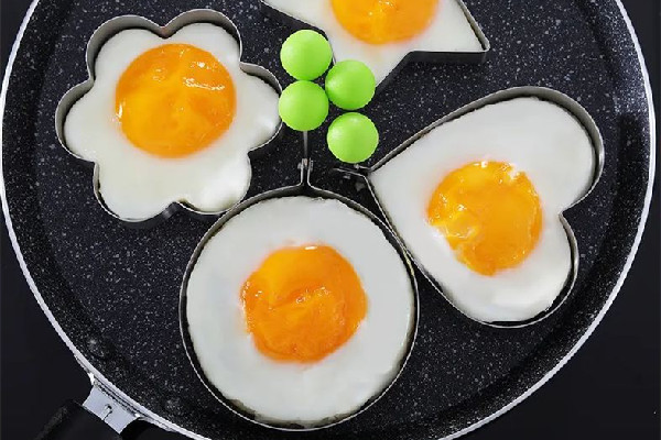 煎雞蛋的熱量是多少大卡 煎雞蛋減肥期間能吃嗎 煎雞蛋的熱量是多少大卡 煎雞蛋減肥期間能吃嗎