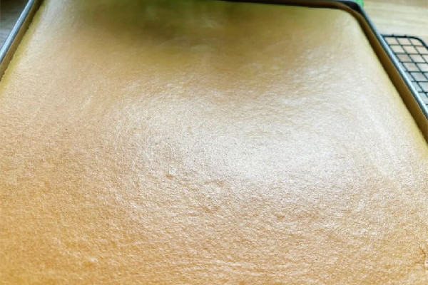 蛋糕卷怎么切最整齊漂亮 蛋糕卷用什么刀切 蛋糕卷怎么切最整齊漂亮 蛋糕卷用什么刀切