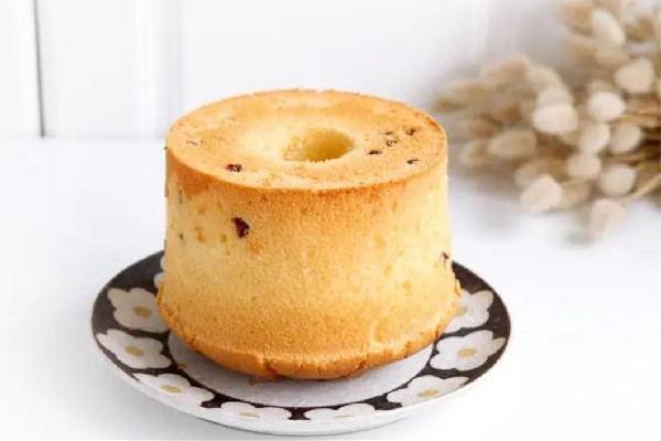 戚風(fēng)蛋糕是蛋糕胚子嗎 戚風(fēng)蛋糕和海綿蛋糕有什么區(qū)別 戚風(fēng)蛋糕是蛋糕胚子嗎 戚風(fēng)蛋糕和海綿蛋糕有什么區(qū)別