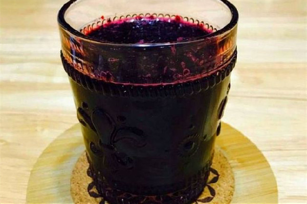 桑葚酒怎么泡好喝 桑葚酒泡多久可以把桑葚取出來(lái) 桑葚酒怎么泡好喝 桑葚酒泡多久可以把桑葚取出來(lái)