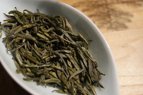 君山銀針怎么泡好喝 君山銀針用多少度的水來泡 君山銀針怎么泡好喝 君山銀針用多少度的水來泡