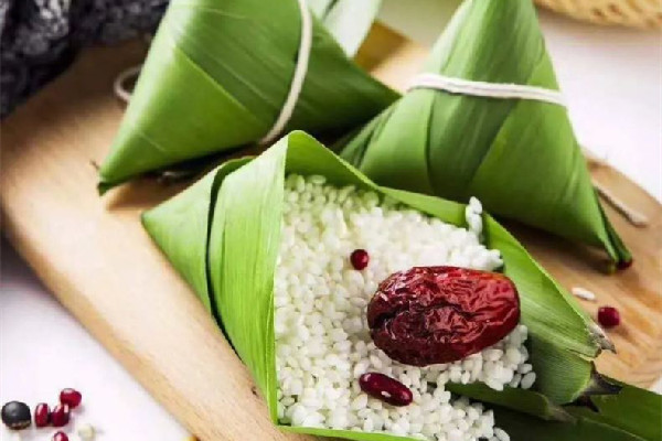 端午節(jié)喝雄黃酒的來歷 端午節(jié)喝雄黃酒嗎 端午節(jié)喝雄黃酒的來歷 端午節(jié)喝雄黃酒嗎