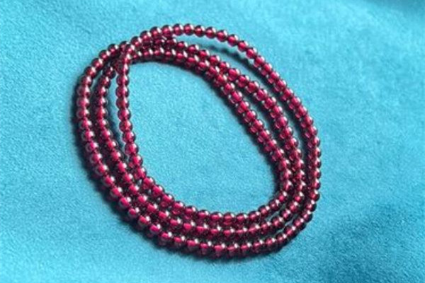 紫牙烏怎么辨別真假 紫牙烏有裂紋正常嗎 紫牙烏怎么辨別真假 紫牙烏有裂紋正常嗎