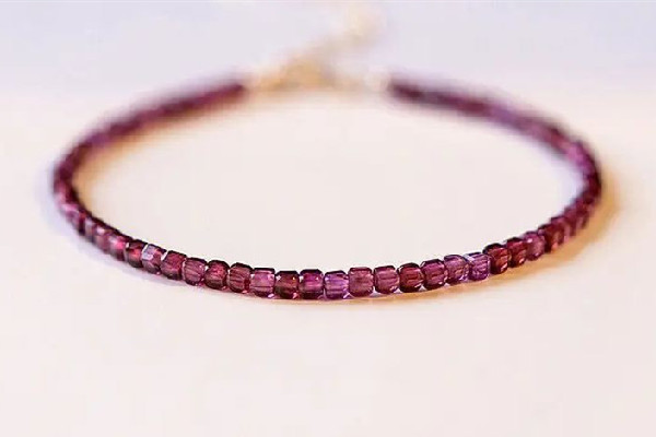 紫牙烏屬于什么檔次 紫牙烏有收藏價值嗎 紫牙烏屬于什么檔次 紫牙烏有收藏價值嗎