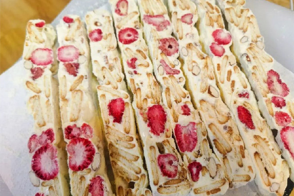 雪花酥的制作方法及材料 雪花酥是牛扎糖嗎 雪花酥的制作方法及材料 雪花酥是牛扎糖嗎