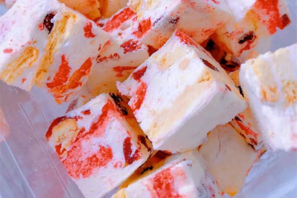 雪花酥是軟的還是硬的 雪花酥什么口感 雪花酥是軟的還是硬的 雪花酥什么口感