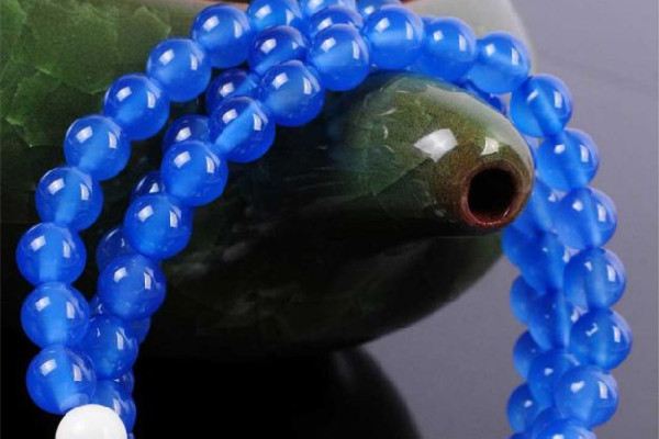 藍玉髓怎么看品質(zhì) 藍玉髓有棉絮嗎 藍玉髓怎么看品質(zhì) 藍玉髓有棉絮嗎