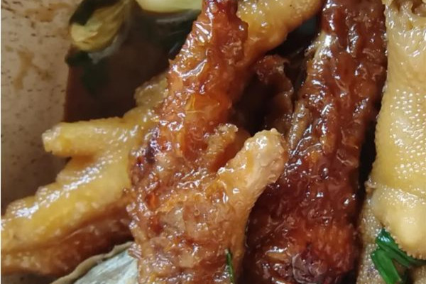 虎皮雞爪是生的炸還是熟的炸 虎皮雞爪要炸多少分鐘 虎皮雞爪是生的炸還是熟的炸 虎皮雞爪要炸多少分鐘