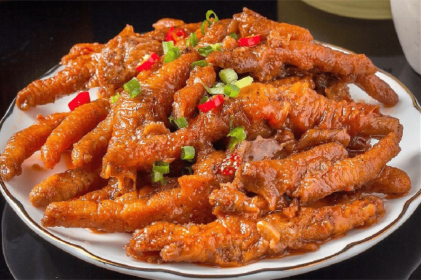 虎皮雞爪要泡冷水多長時(shí)間 虎皮雞爪泡冷水還是熱水 虎皮雞爪要泡冷水多長時(shí)間 虎皮雞爪泡冷水還是熱水