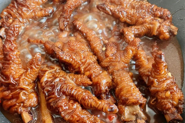 虎皮雞爪要泡冷水多長時(shí)間 虎皮雞爪泡冷水還是熱水 虎皮雞爪要泡冷水多長時(shí)間 虎皮雞爪泡冷水還是熱水